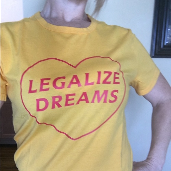 Tops - Legalize Dreams T-Shirt SZ M